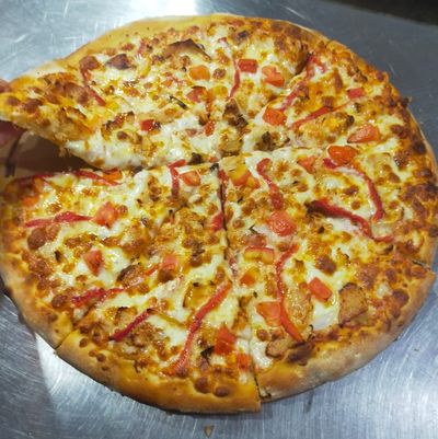 Tavuk Dönerli Pizza (Orta Boy)