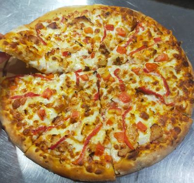 Tavuklu Pizza (Büyük Boy)