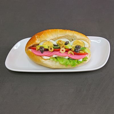 Bol Malzemeli Soğuk Sandviç