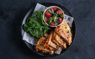 Cheddar Peynirli Bazlama Tost