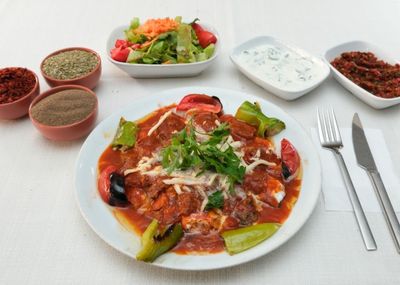 Yoğurtlu Adana Kebap