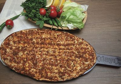Acılı Lahmacun