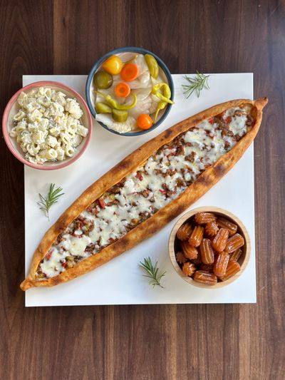 Kuşbaşılı Kaşarlı Pide Menü