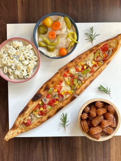 Pizza Da Neymiş Pide Menü