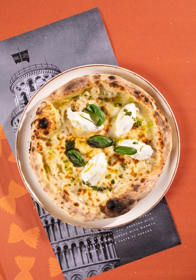 Dört Peynirli Pizza