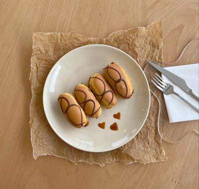 Karamelli Ekler (1 kg.)