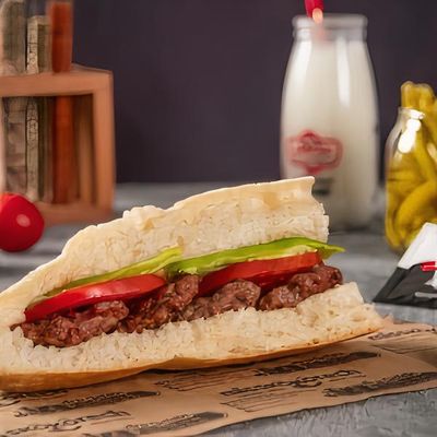 Çeyrek Ekmek Arası Izgara Köfte