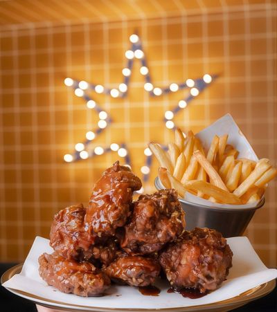 8'li Tavuk Kanat & Patates Kızartması