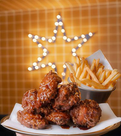 10'lu Tavuk Kanat & Patates Kızartması