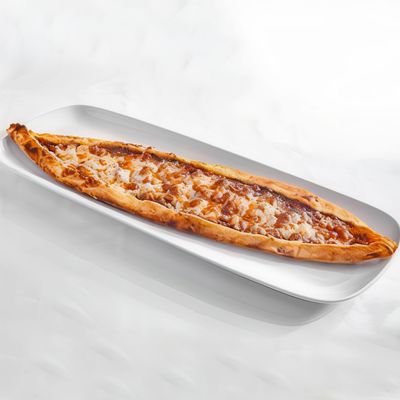 Kuşbaşılı Kaşarlı Pide