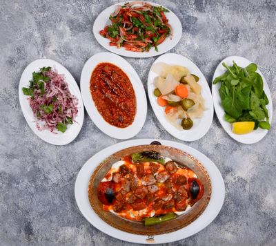 Yoğurtlu Kebap (Şişten)