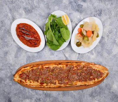 Kuşbaşılı Pide