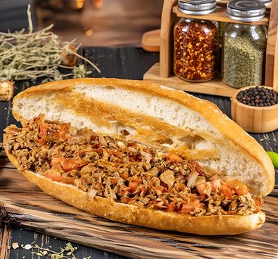 Bütün Ekmek Arası Sebzeli Tava Kokoreç