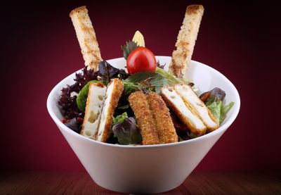 Çıtır Tavuklu Salata