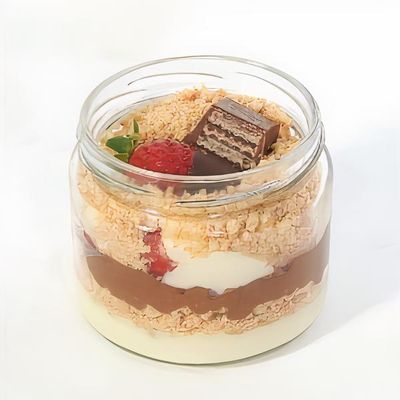 KitKat Parçacıklı Çilekli Cup