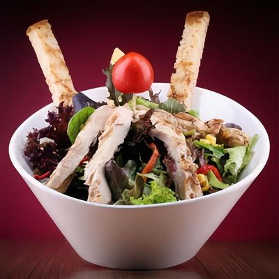 Izgara Tavuklu Salata