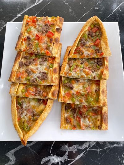 Kuşbaşılı Pide