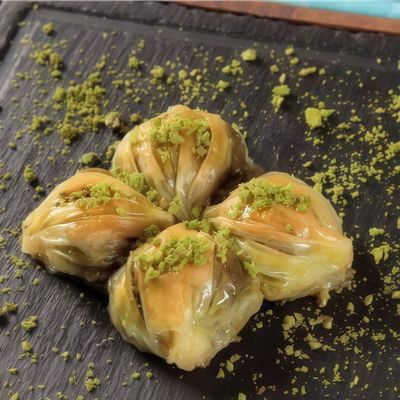 Fıstıklı Midye Baklava (Dilim)