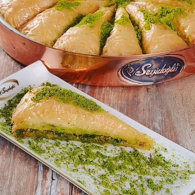 Fıstıklı Havuç Dilimi Baklava (Dilim)