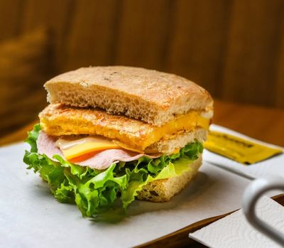 Napoli Yumurtalı Sandviç