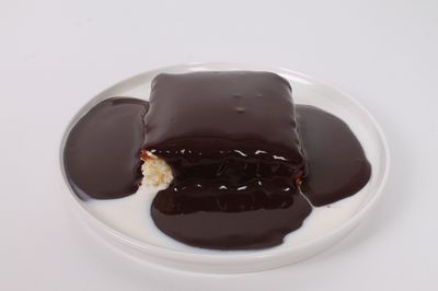 Profiterol Soslu Karamelli Trileçe