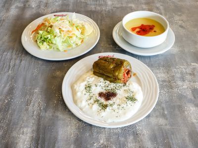 Yarım Porsiyon Biber Dolma Menü