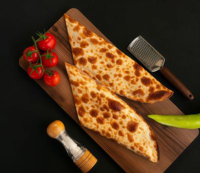 Patatesli Kaşarlı Ye