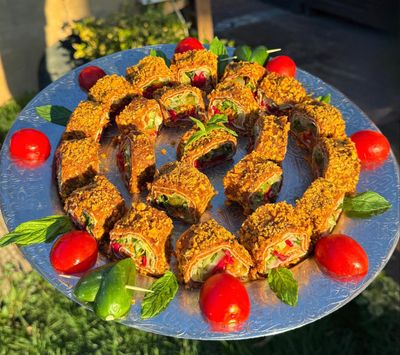 Çiğ Köfte Suşi (Otlu)