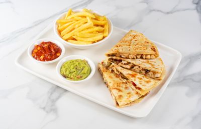 Tavuklu Quesadilla