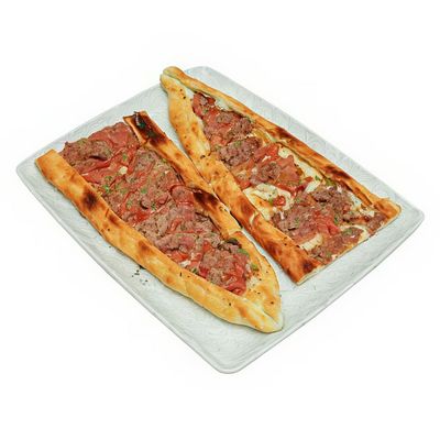 Kuşbaşılı Kaşarlı Pide