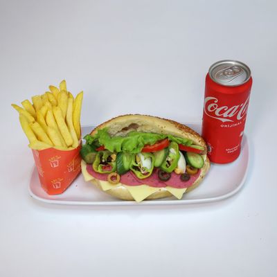 Bol Malzemeli Sandviç Menü