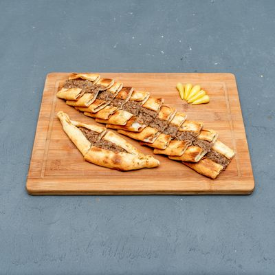 Kavrulmuş Kıymalı Pide