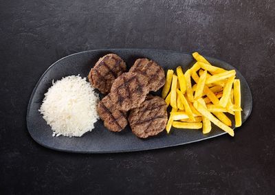 Çocuk Izgara Köfte