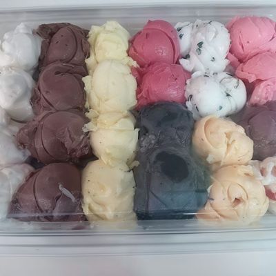 Karışık Dondurma (1 kg.)