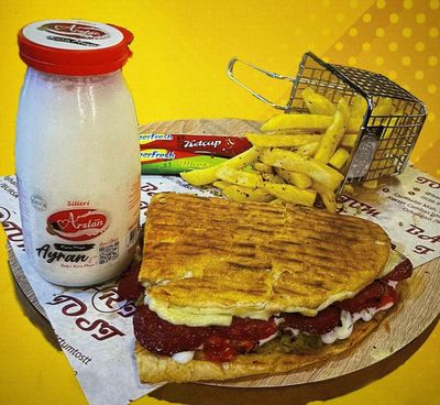 Bartum Tost & Ayran Menü