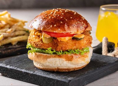 Popcorn Crispy Chicken Burger