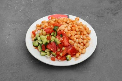 Kuru Fasulyeli Salatalı Pilav