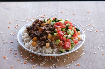 Arnavutciğerli Salatalı Pilav