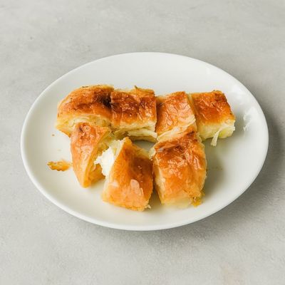 Peynirli Börek
