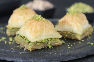 Fıstıklı Özel Kare Baklava (1 kg.)