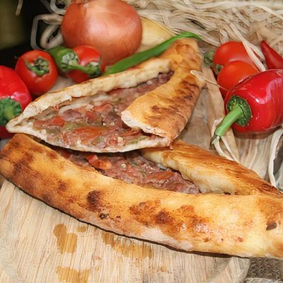 Kuşbaşılı Pide
