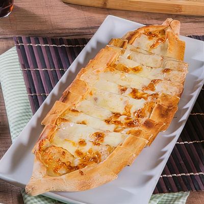 Kaşarlı Pide