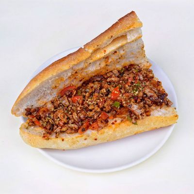 Yarım Ekmek Arası İzmir Usulü Kokoreç