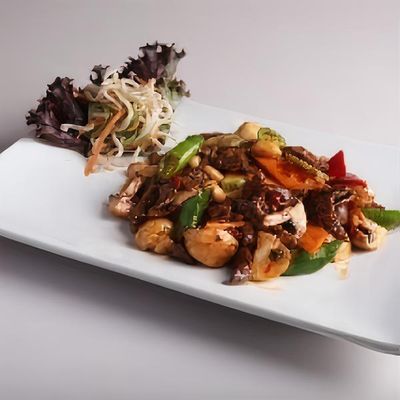 Acılı Mantarlı Dana Eti