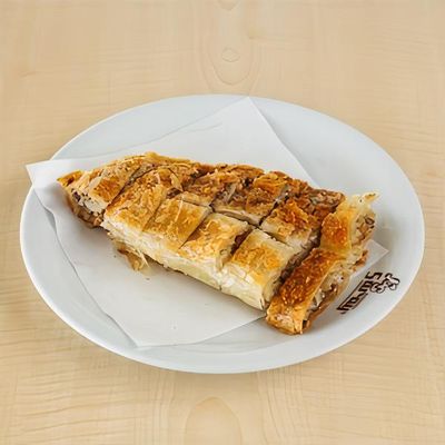 Kıymalı Kol Böreği