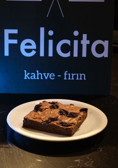 Vişneli Brownie