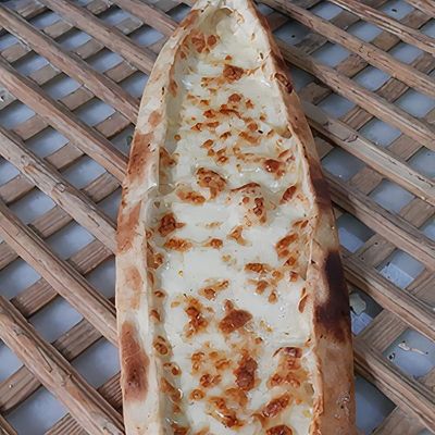 Kaşarlı Pide