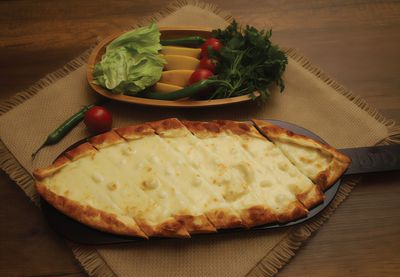 Kaşarlı Pide