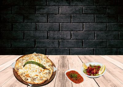 Mantarlı Kaşarlı Pide (Yuvarlak)