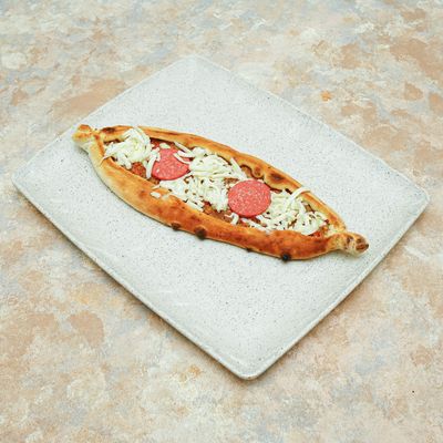 Sucuklu Kaşarlı Cantık Pide